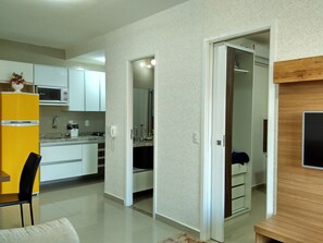 Basic Apartment, 1 Bedroom, Garden View | Living area | 32-inch LCD TV with cable channels, TV - VG Fun Beach Front Apartamentos (Fortaleza)