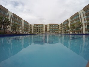 Outdoor pool - VG Fun Beach Front Apartamentos (Fortaleza)