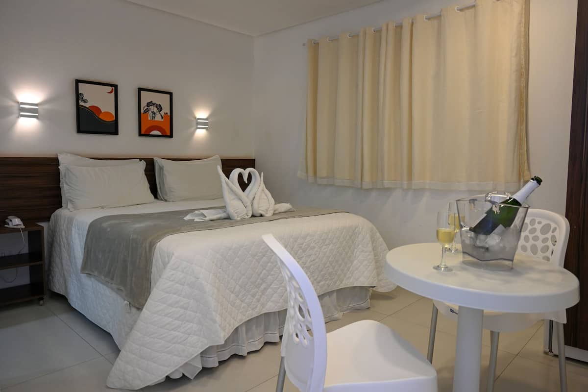 Double Room | Minibar, free WiFi