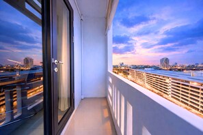 View from property - Maple Hotel (Bangkok)