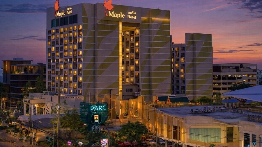 Maple Hotel