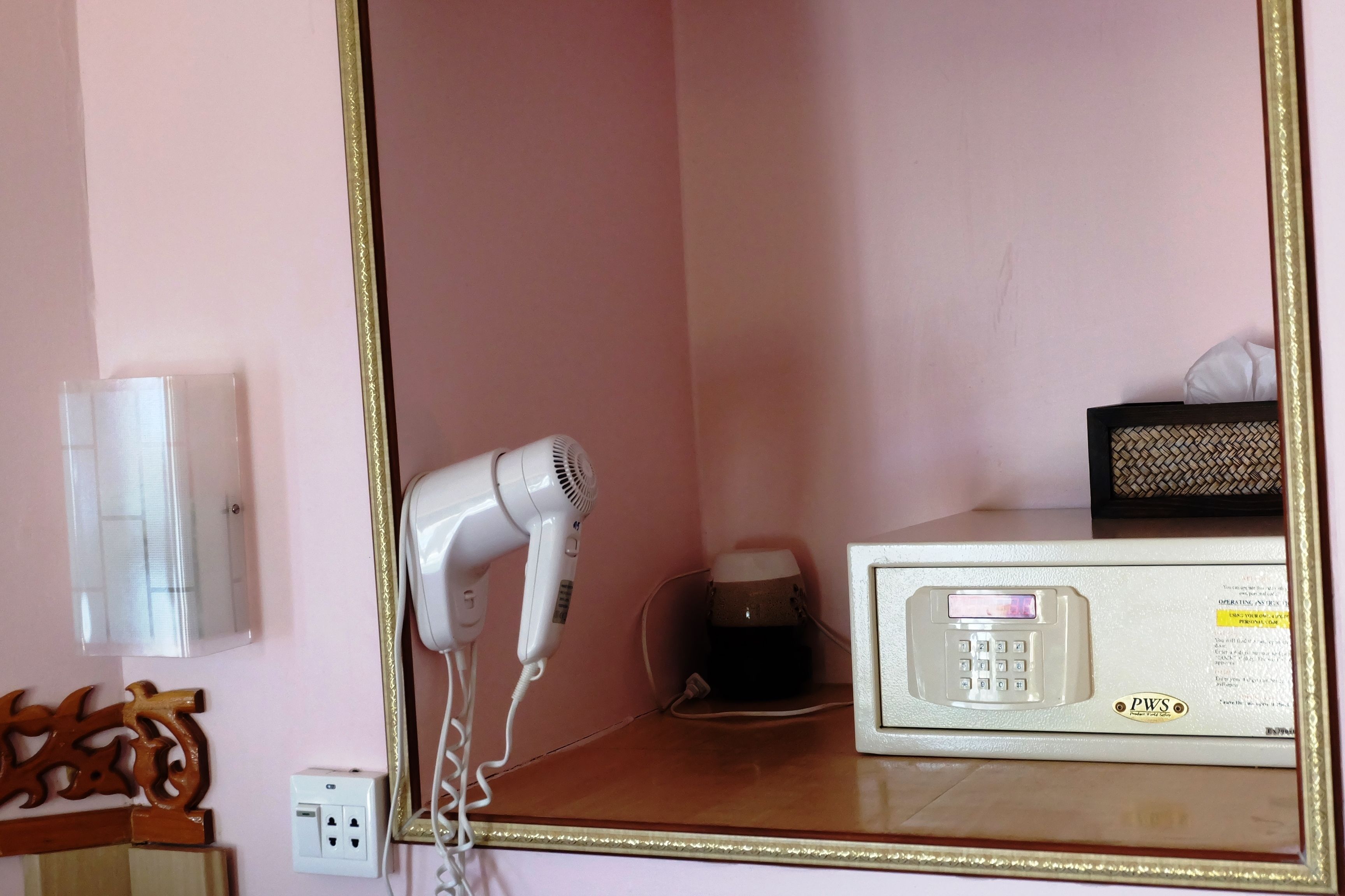 beachfront cottage  | in-room safe, rollaway beds