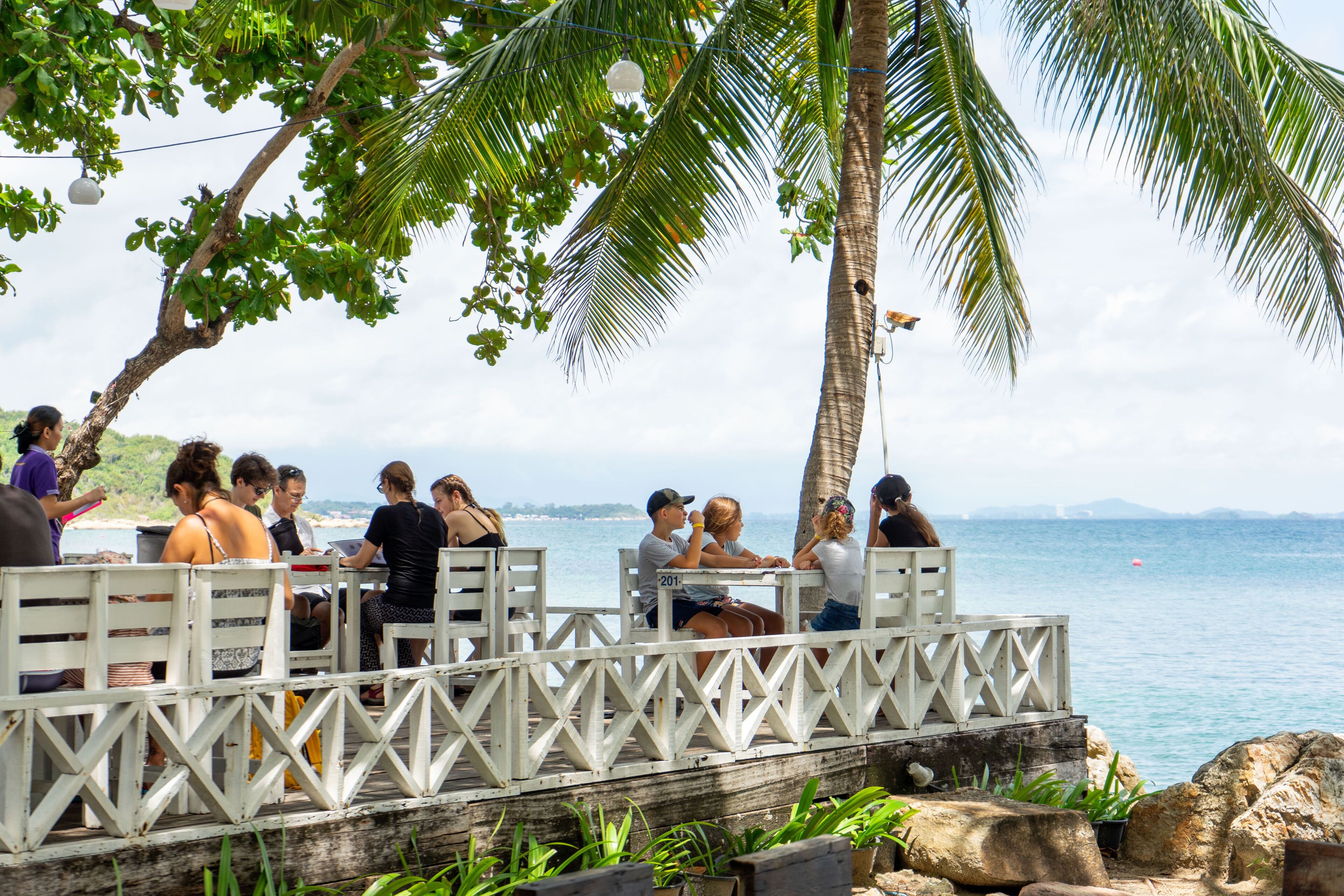 breakfast, lunch, dinner served; thai cuisine