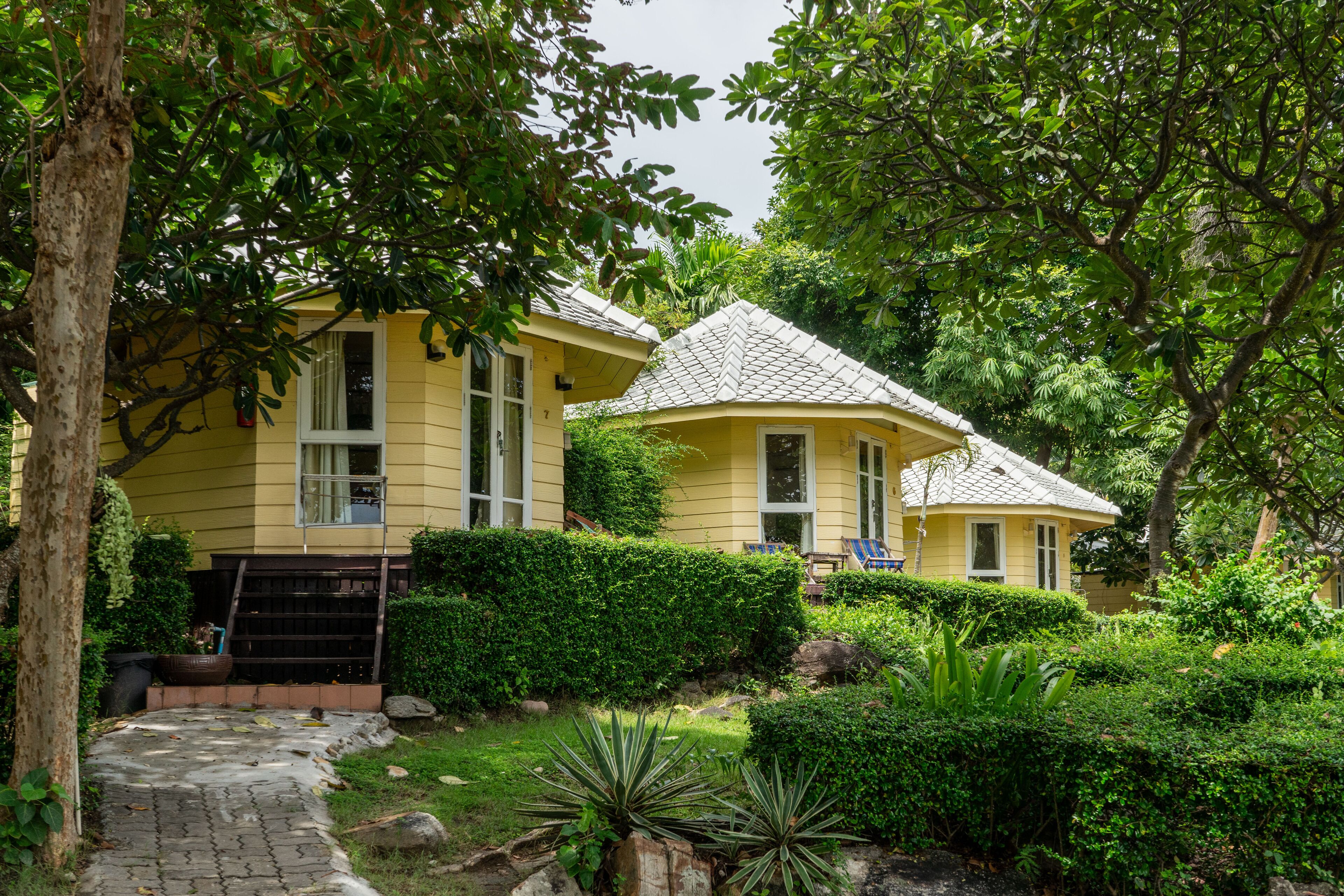 in-room safe, rollaway beds