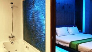 Deluxe Room - V-One Hotel Korat (Nakhon Ratchasima)