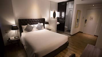 Kamar Premier | Brankas, meja kerja, Wi-Fi gratis, dan seprai linen