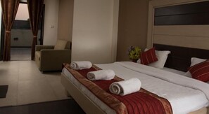 Room - Pacific Inn Huda City Centre Sec 41 (Gurugram)