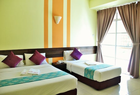 Family 3 With Balcony | 1 bedroom, desk, free WiFi, bed sheets