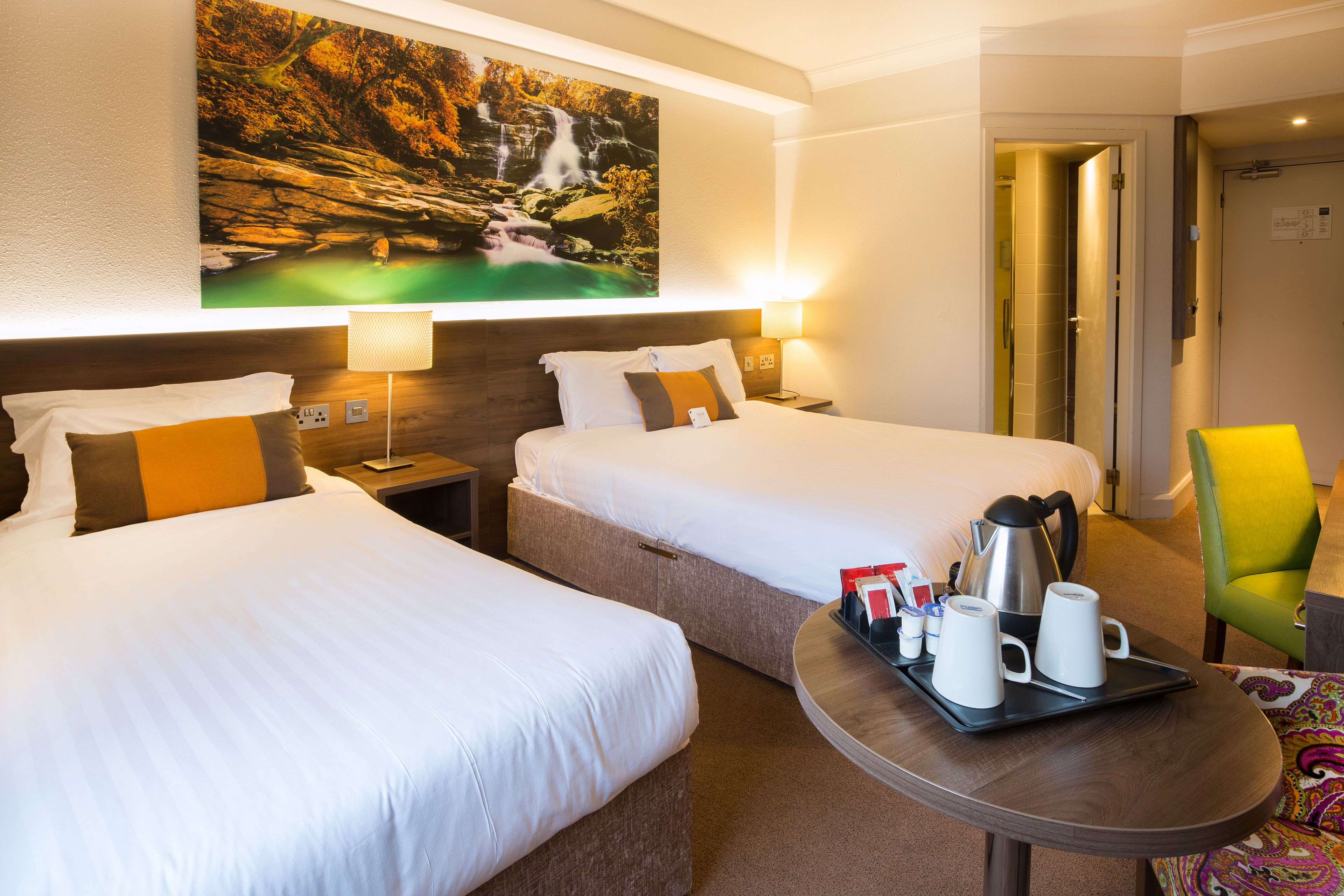 1 bedroom, desk, free wifi, bed sheets