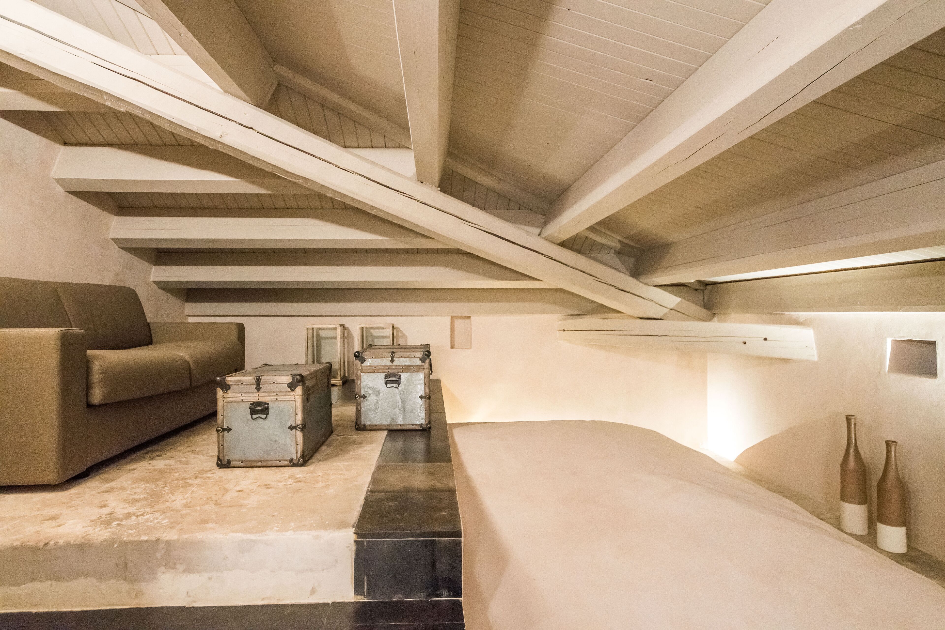 suite, hot tub | 1 bedroom, down duvets, minibar, in-room safe