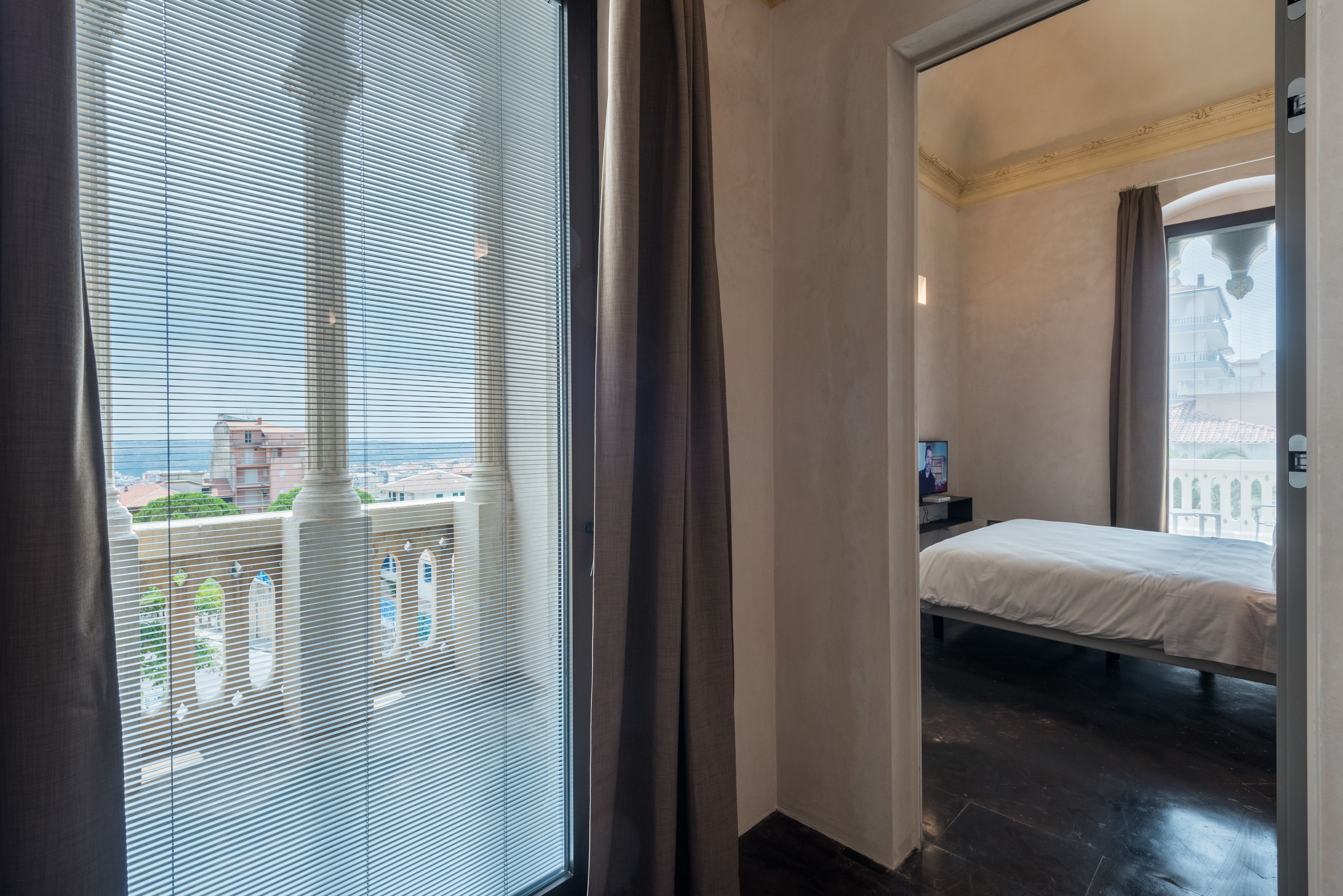 junior suite | 1 bedroom, down duvets, minibar, in-room safe