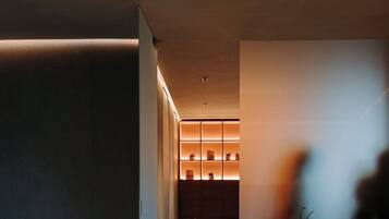 Couples treatment room(s), body treatments, hot stone massages