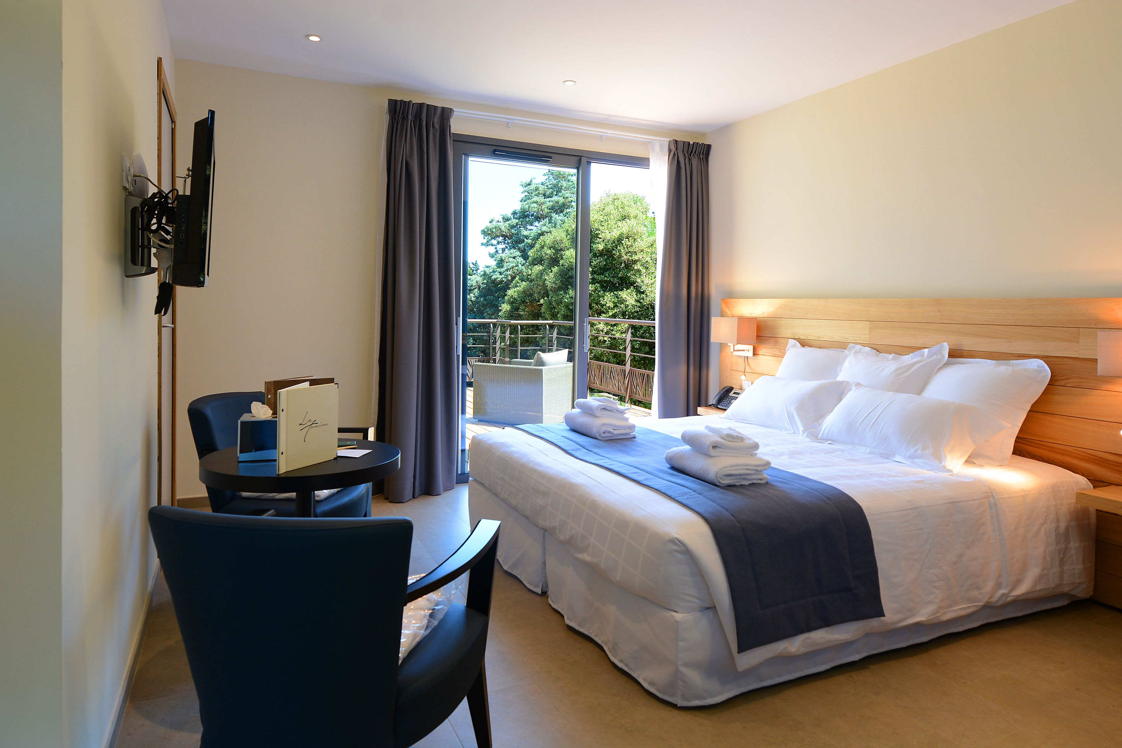 standard double room, accessible, sea view | premium bedding, minibar, in-room safe, free wifi