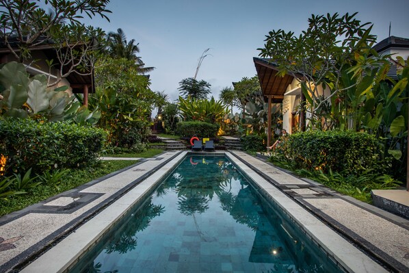 Children's play area - outdoor - Bakung Ubud Resort and Villa (Ubud)