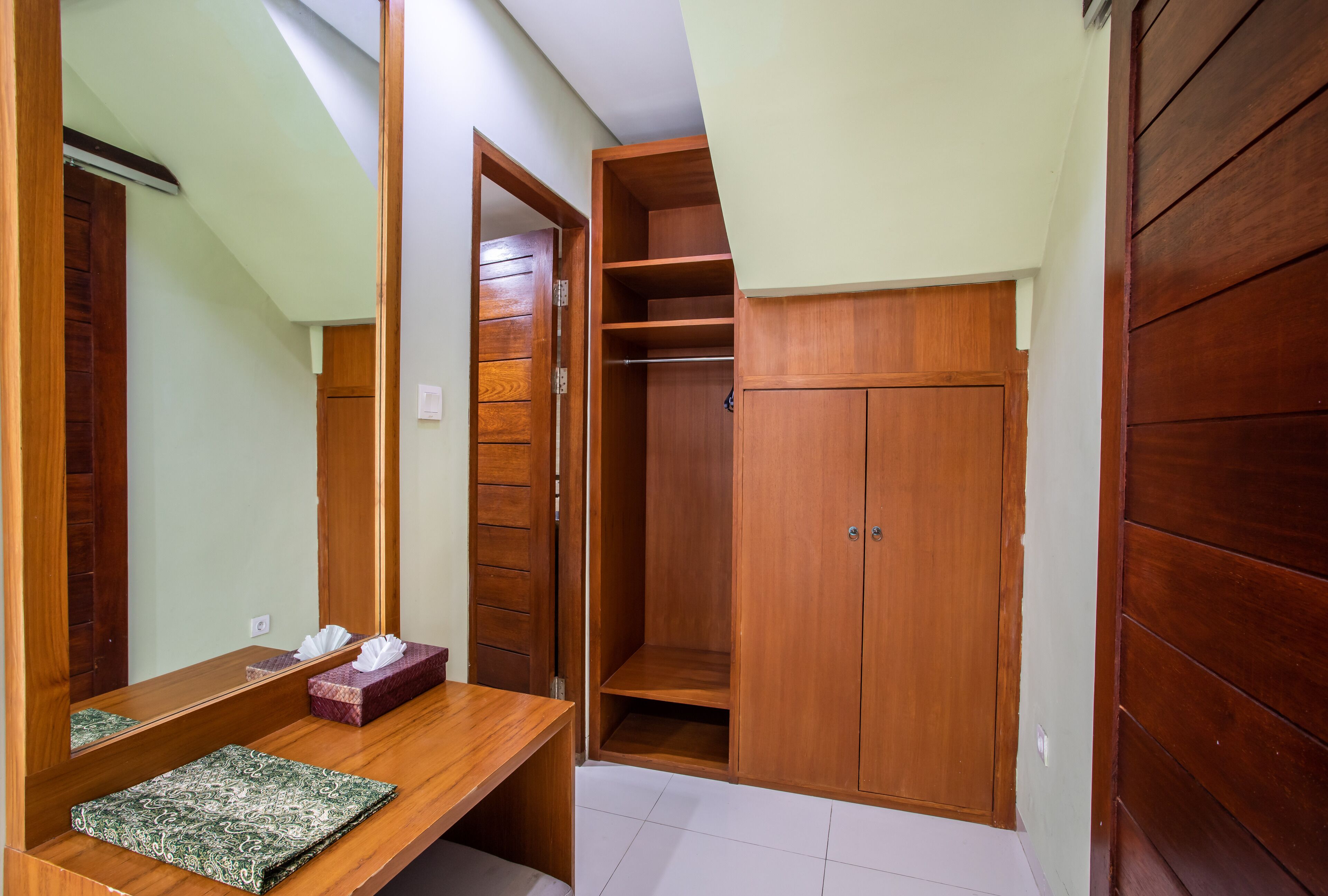 2 bedroom villa | 2 bedrooms, minibar, in-room safe, desk