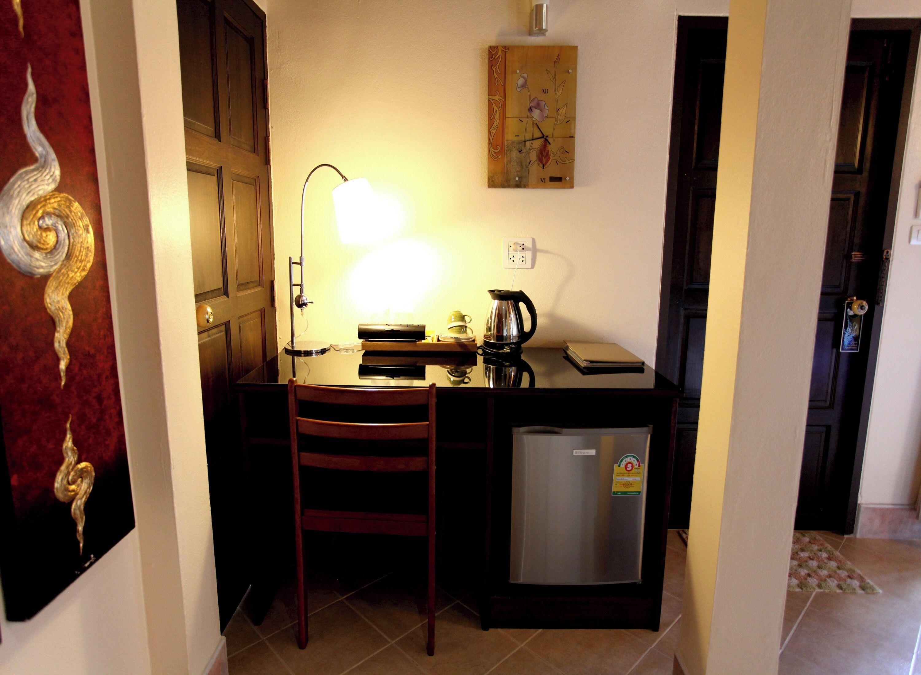 Grand Deluxe Twin (Ground floor)  | Desk, iron/ironing board, free WiFi, bed sheets