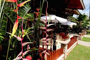 Property grounds - Ao Nang Home Stay (Krabi)