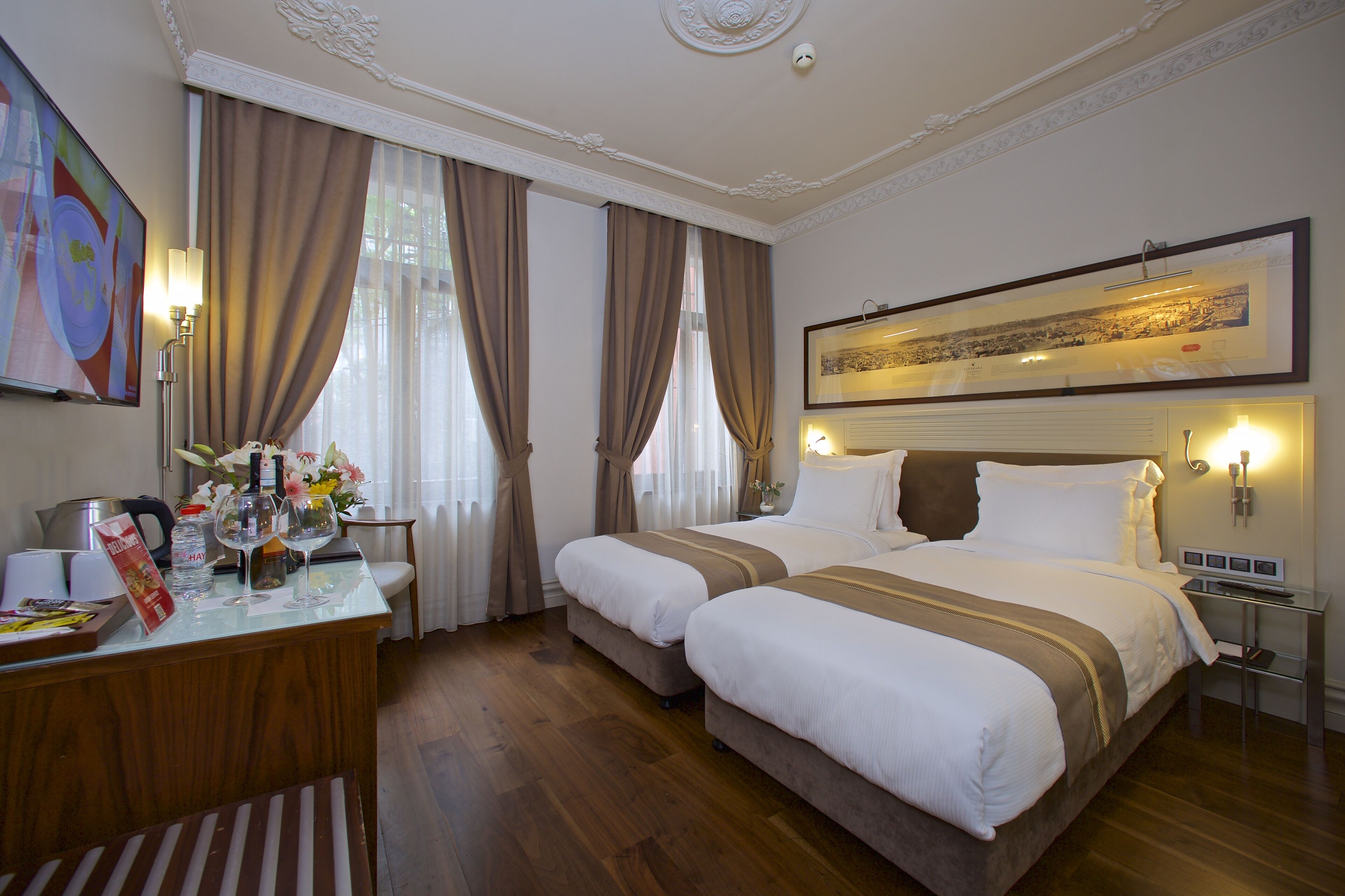 Standard Twin Room | Premium bedding, down comforters, minibar, in-room safe
