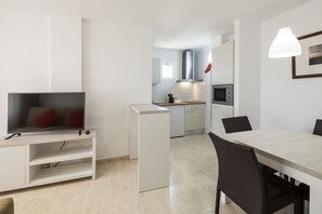 Apartment, 2 Bedrooms, Balcony | Private kitchenette | Fridge, microwave, stovetop, espresso maker - Ibiza Heaven Apartments (Ibiza Town)