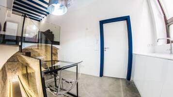 Apartment, Ground Floor | Dining room