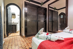 Deluxe Double Room, Ensuite - Riad Balkisse (Marrakech)