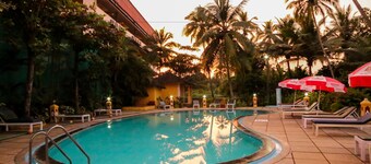 Carina Beach Resort