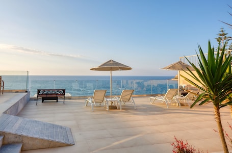 Sundeck