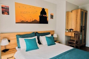 Premium bedding, minibar, in-room safe, desk - Santa Lucia Hotel (Istanbul)