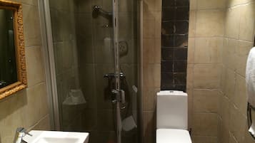 Signature Studio, 1 Bedroom, Partial Lake View, Mountainside | Bathroom | Shower, hair dryer