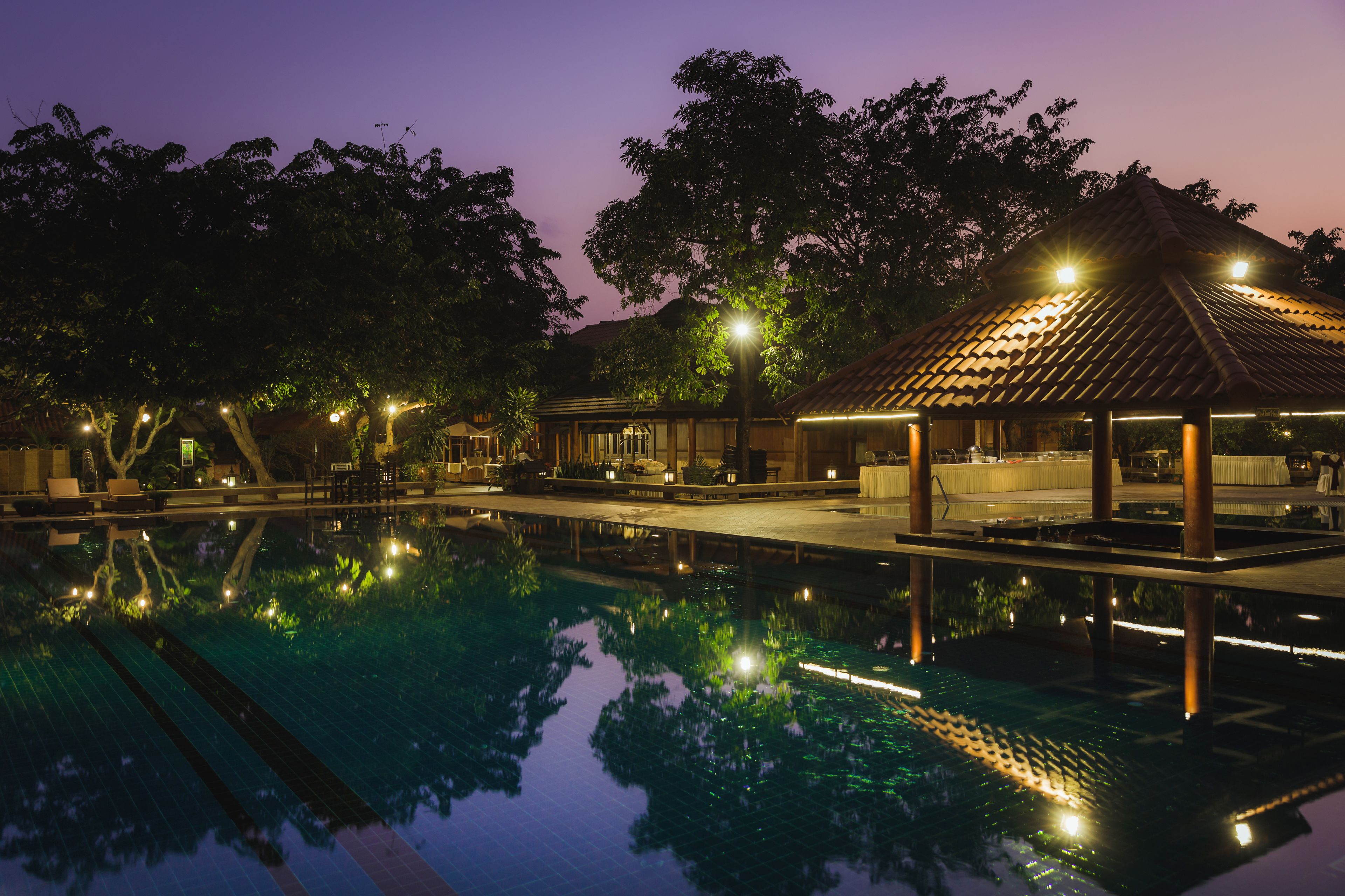 3 outdoor pools, pool umbrellas