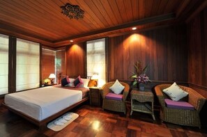 普通別墅 (Suite) | 迷你吧、房內夾萬、書桌、遮光窗簾/窗簾