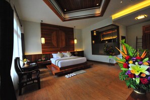 Premier Suite Double, Pool View