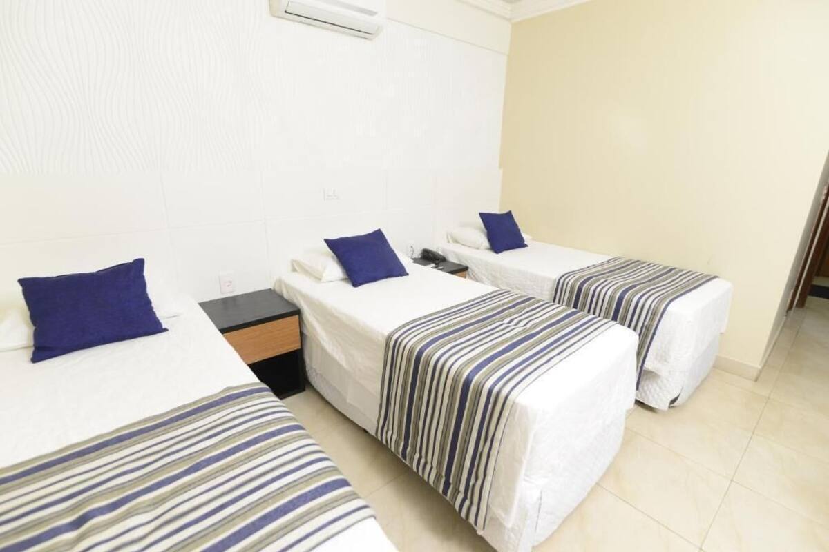 Minibar, Verdunkelungsvorhänge, kostenloses WLAN, Bettwäsche