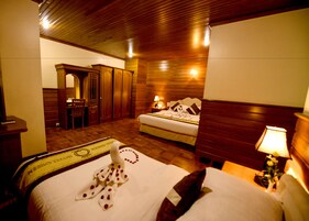 Family Suite (Double or Twin) | Minibar, in-room safe, desk, blackout drapes