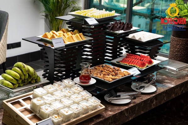 每日供應歐陸早餐 (每人 MMK5)