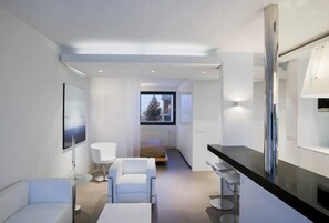 Appartement luxueux | Aire de séjour | Téléviseur à écran plat