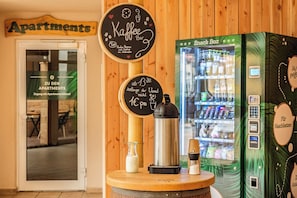 Vending machine - Aparthotel Tropenhaus Bansin (Heringsdorf)