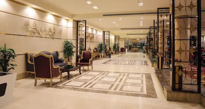 Reef Global Hotel