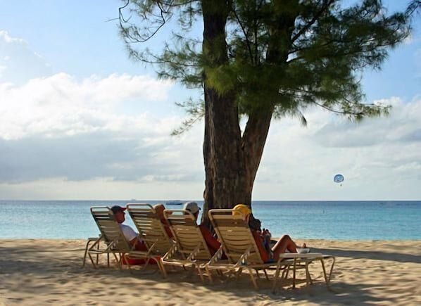 Private beach, white sand, sun-loungers, beach towels