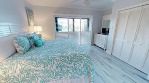 Beachfront Bliss: 2BR Ground Floor Town House