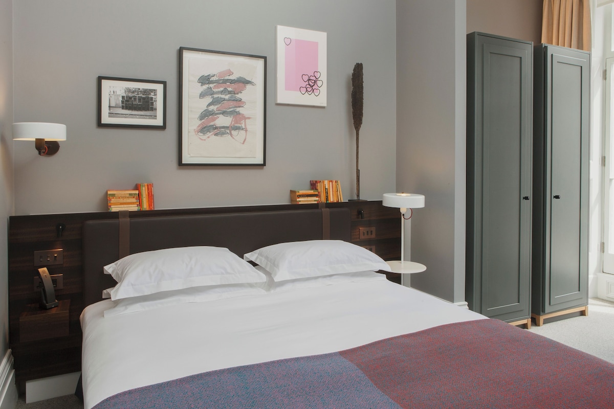 Doppelzimmer | Allergikerbettwaren, Minibar, Zimmersafe, Schreibtisch