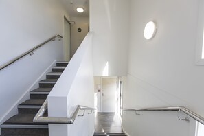 Staircase - Quest Taupo Serviced Apartments (Taupo)