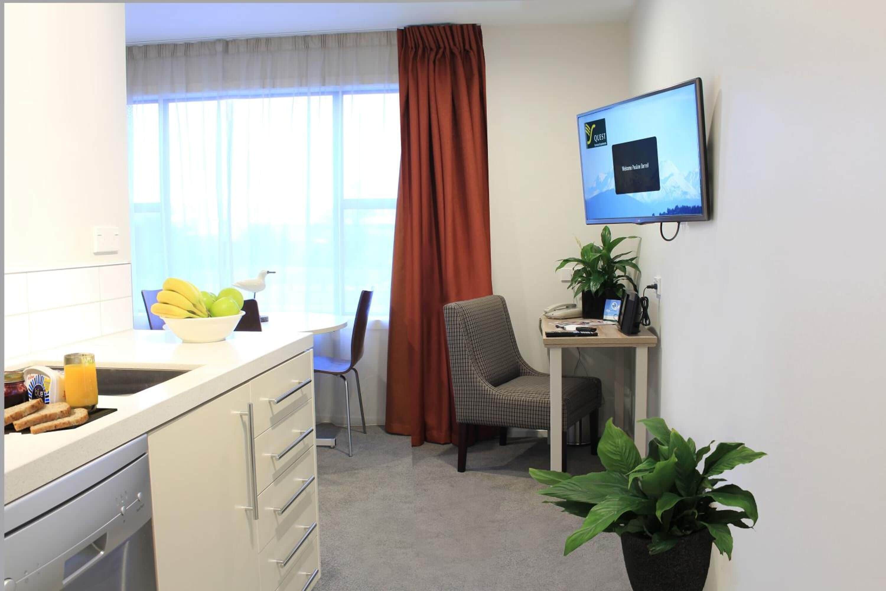 1 bedroom, desk, blackout curtains, soundproofing