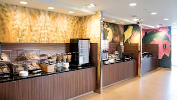 Free daily continental breakfast