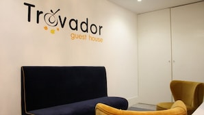 Interior - Trovador City Guest House (Guimarães)