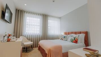 Egyptian cotton sheets, down duvets, soundproofing, cots/infant beds