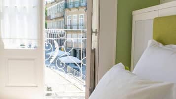 Draps en coton égyptien, couette en duvet d'oie, chambres insonorisées