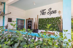 Körperbehandlungen, Warmsteinmassagen, Tiefengewebe-Massagen