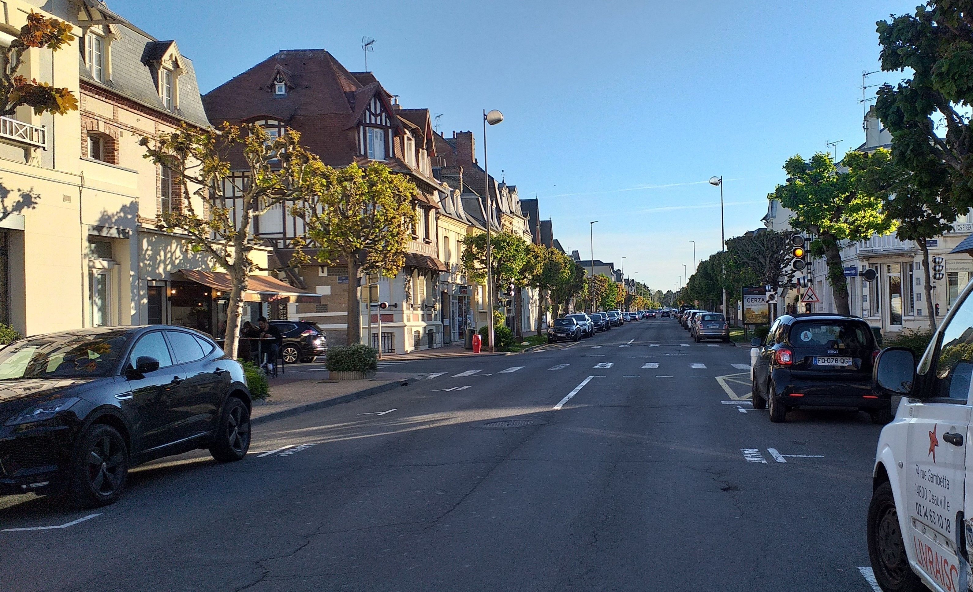 Foto - Hôtel Le Chantilly Deauville