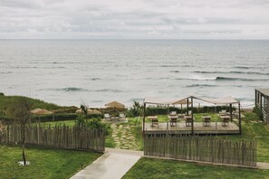 Café da manhã, almoço e jantar; culinária local, vistas para o mar